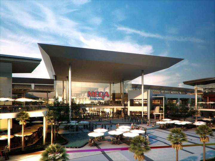Mega Bangna — centrum handlowe przy kondominium
